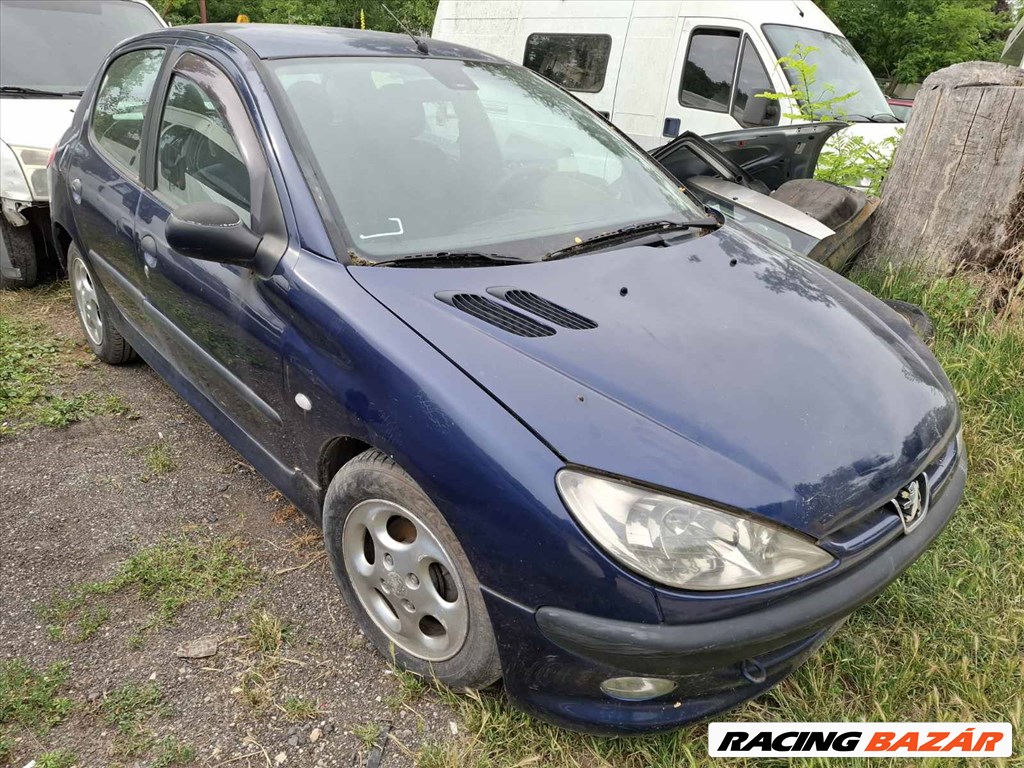 Peugeot 206 bontott alkatrészei 1. kép