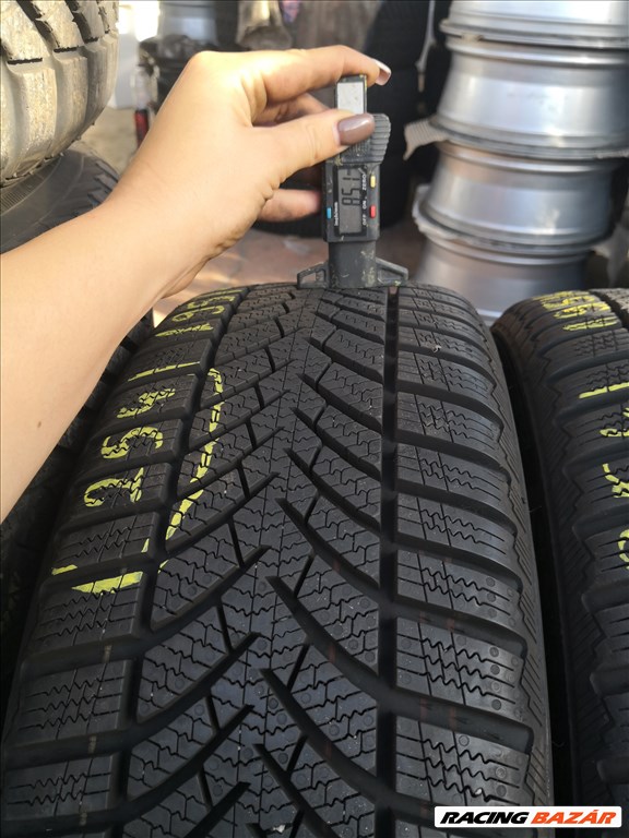 195/45 R16 Semperit téli gumi 98000ft a 4db/254/ 1. kép