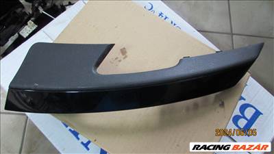 Toyota Auris 2015 jobb első ajtódekor csík 7664702020