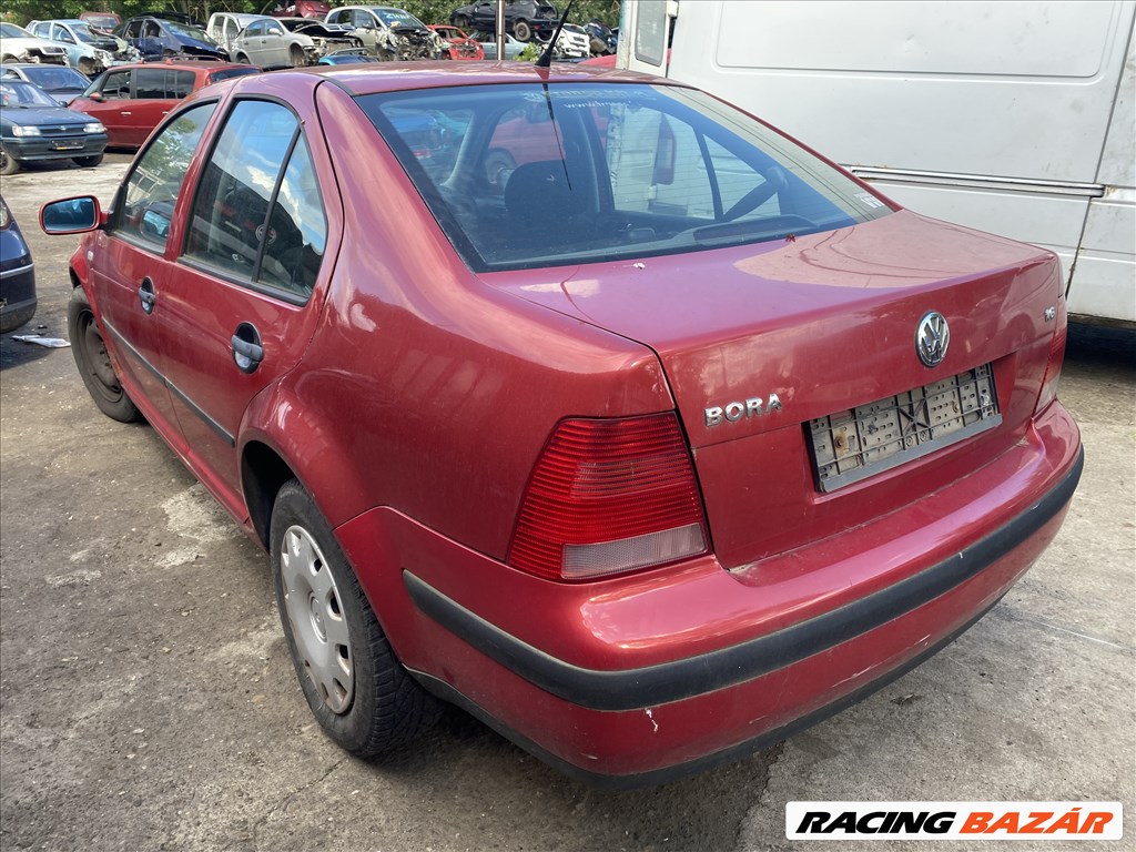 Volkswagen Bora 1.6i bontott alkatrészei 2. kép