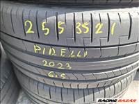  255/35/21"  Pirelli nyári gumi 