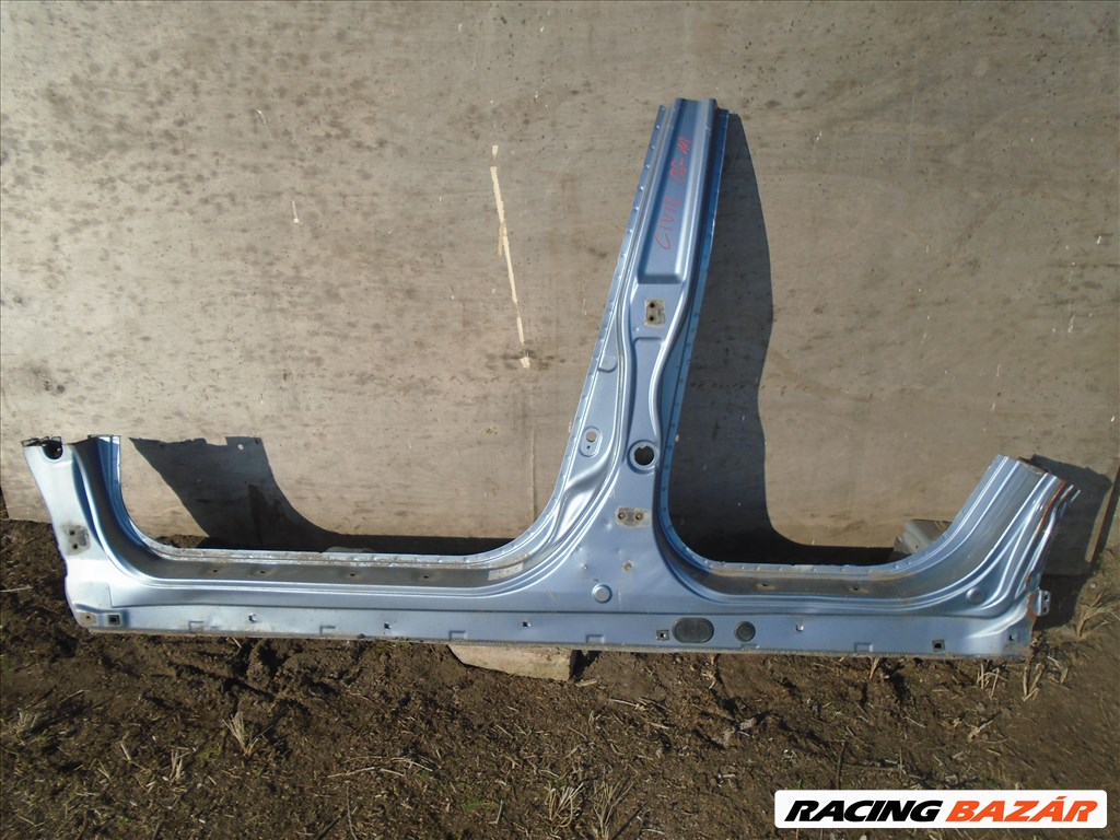 Honda Civic VIII küszöb  2. kép