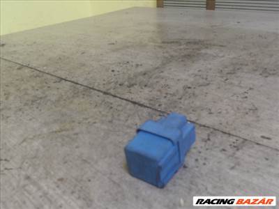 NISSAN PRIMERA P11 96.10-99.09 Relé