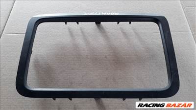 Skoda Roomster Praktik Középkonzol Keret 5J0 858 069