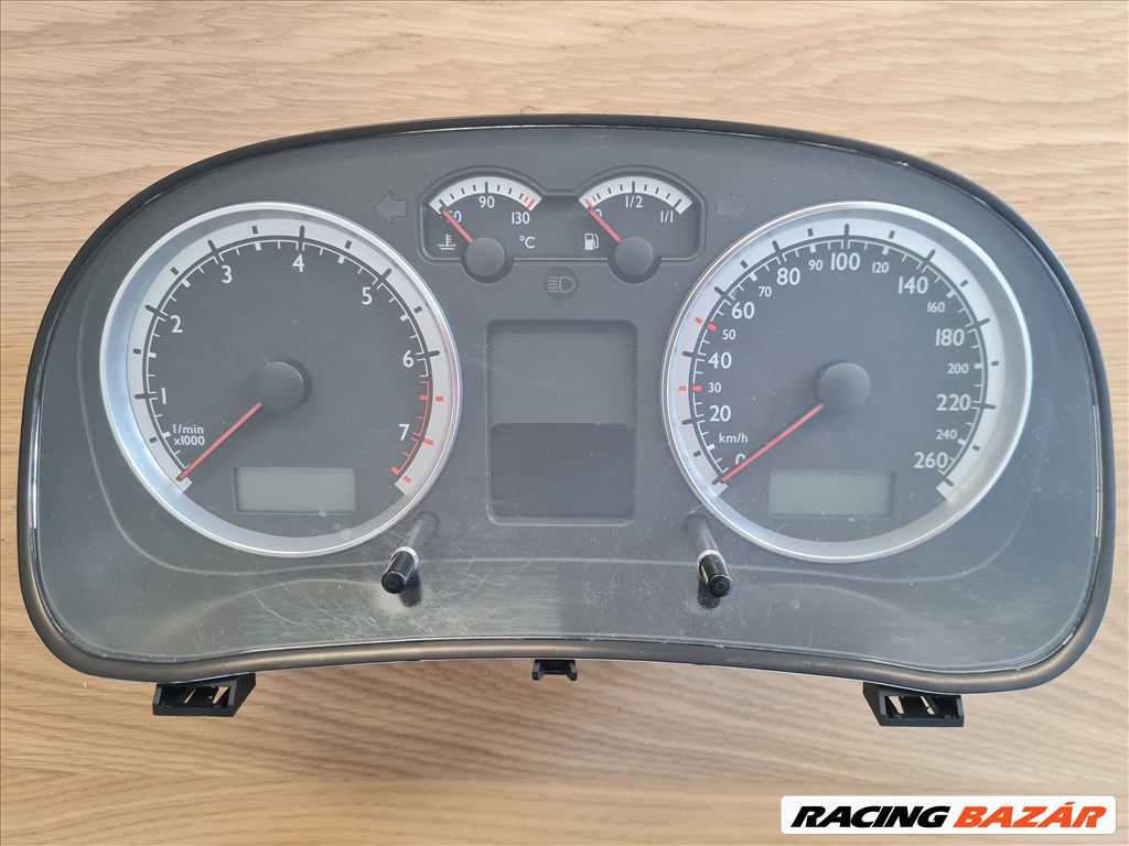 Volkswagen Golf IV kilométeróra 1J5 920 826 G 1. kép