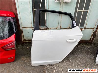  SEAT LEON Bal hátsó Ajtó (Részeivel)