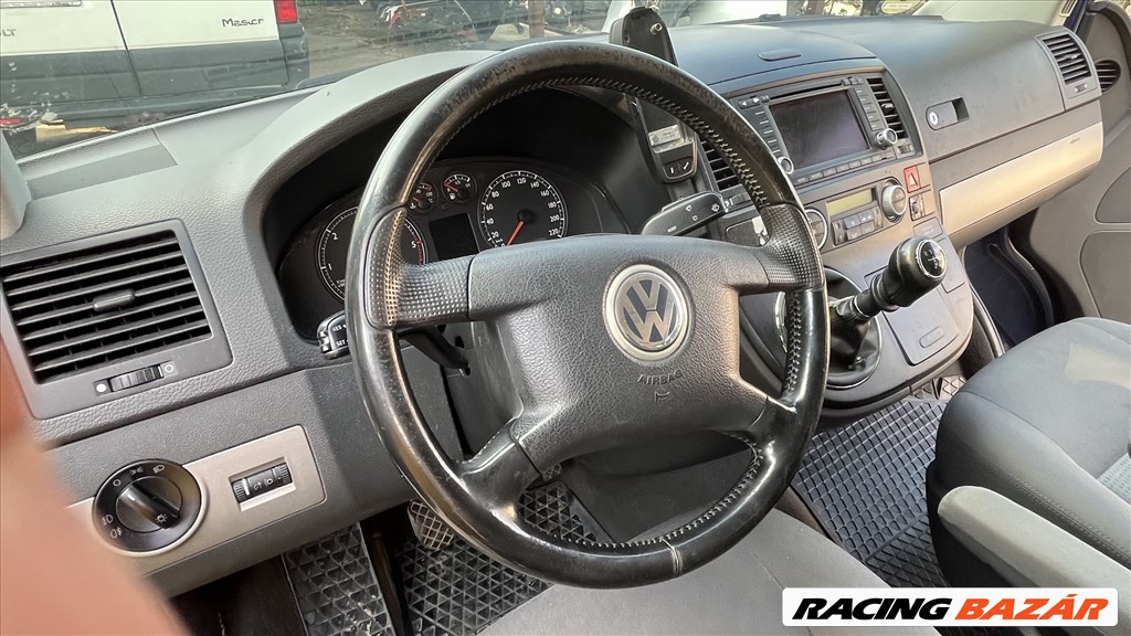 Volkswagen Transporter T5 MULTIVAN 2,5 TDI  bontott alkatrészei 31. kép