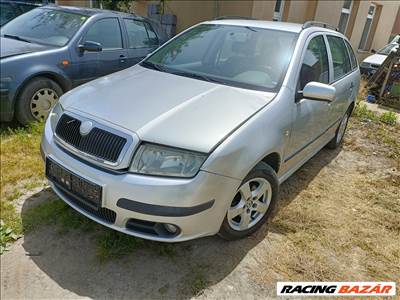 Skoda Fabia I Combi 1.4 TDI-PD karosszéria elemek, LF7T színben eladók lf7tfabia bnm237987