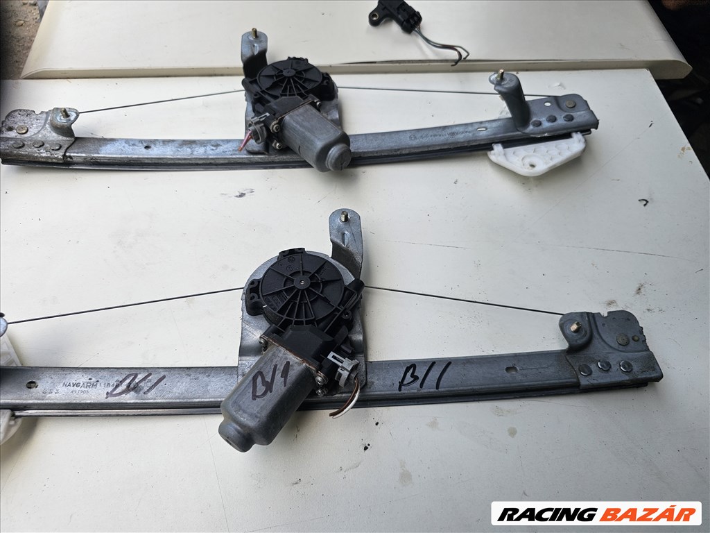 Dacia Logan I Ablakemelő szerkezet és motor  1. kép