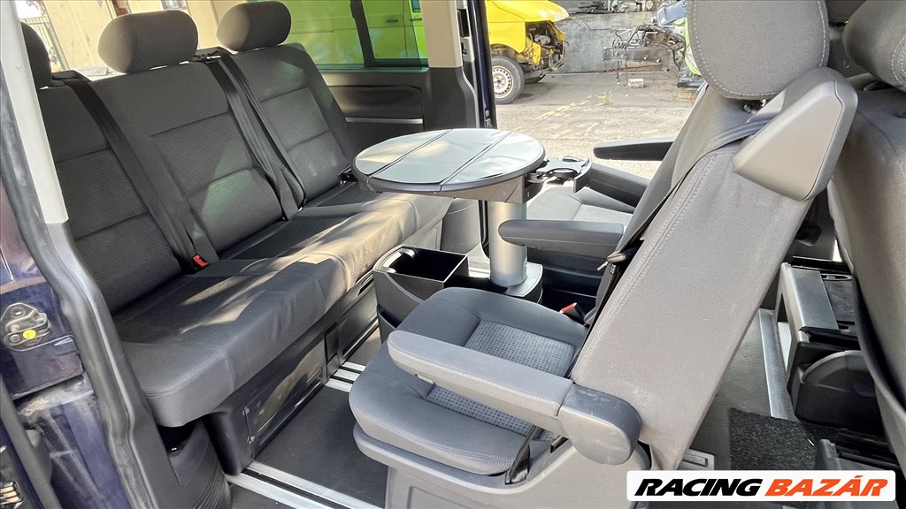 VW Volkswagen T5 MULTIVAN KOMPLETT BELSŐ  1. kép