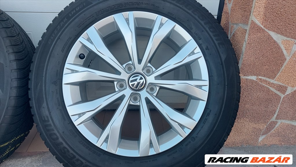 Gyári, VW Tiguán II. 5NA  /Montana/17" alufelni 5x112  téli  gumikkal 1. kép