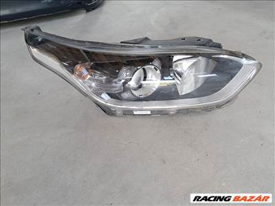 Kia Cee'd (CD) Jobb fényszóró 