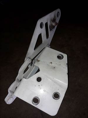 Volkswagen LT Jobb Motorháztető Zsanér 2D0 823 302B