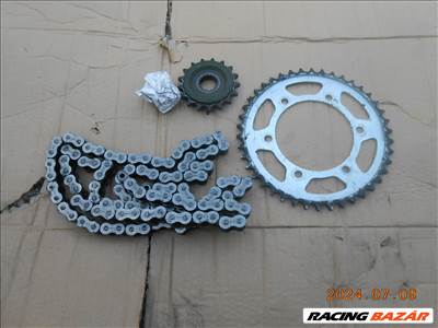 SUZUKI GSXR 1000,K9-K10-ESRŐL :3000 KM-T HASZNÁLT,EREDETI-GYÁRI JAPÁN LÁNCSZETT ELADÓ