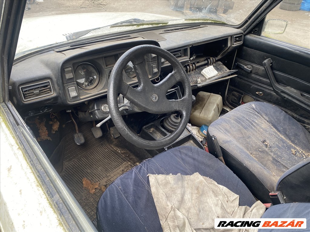 Lada Zsiguli 1.5i bontott alkatrészei 3. kép