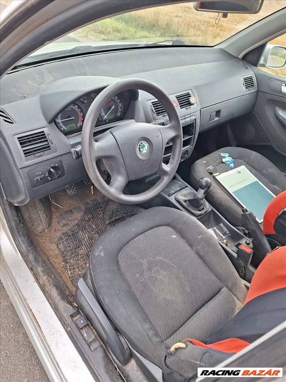 Skoda Fabia I bontott alkatrészei 6. kép