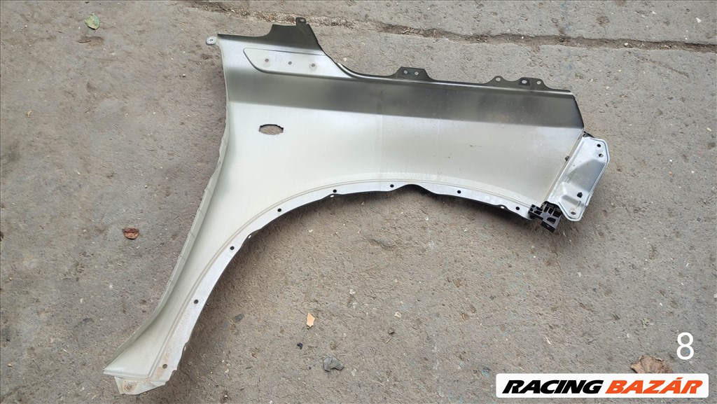 Suzuki Vitara első sárvédő  2. kép