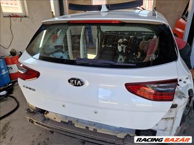 Kia Ceed III csomagtérajtó 