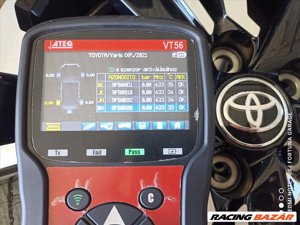 5x114.3 18" Toyota újszerű alufelni garnitúra +TPMS 8. kép