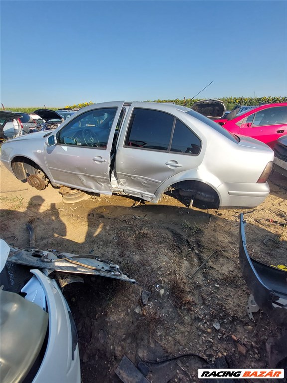 Volkswagen Bora (A4 Typ 1J) bontott alkatrészei 2. kép