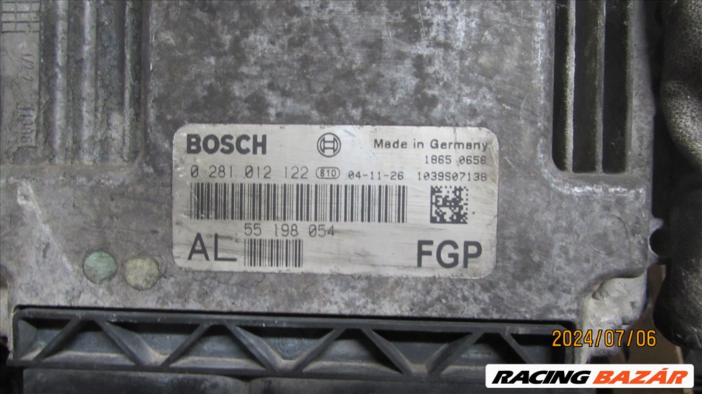 Opel Astra H 1.9D 2004-2008	Z19DTH Motorvezérlő. 0281012122 2. kép
