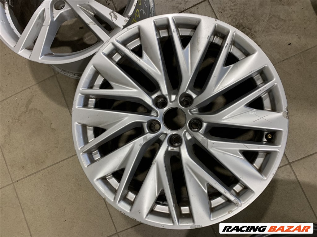 R19 Original Audi 8.5J ET27 - 4K8 601 025E /  4K8601025E 1db alufelni 1. kép
