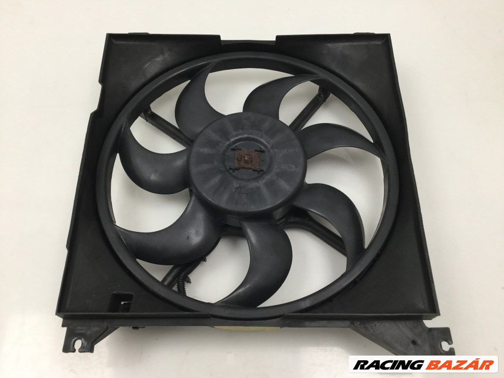 Hyundai Santa Fé (SM) hűtőventilátor  2538626200 4. kép