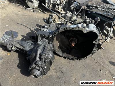 Toyota RAV4 (XA20) 2.0 D-4D 4x4 váltó 