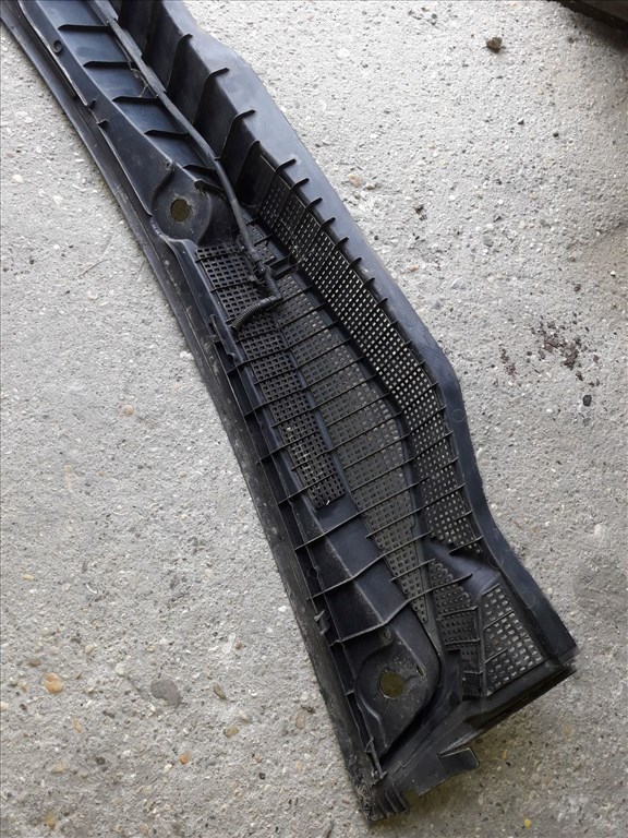 Opel Astra H Levélrács 24 463 382 2. kép