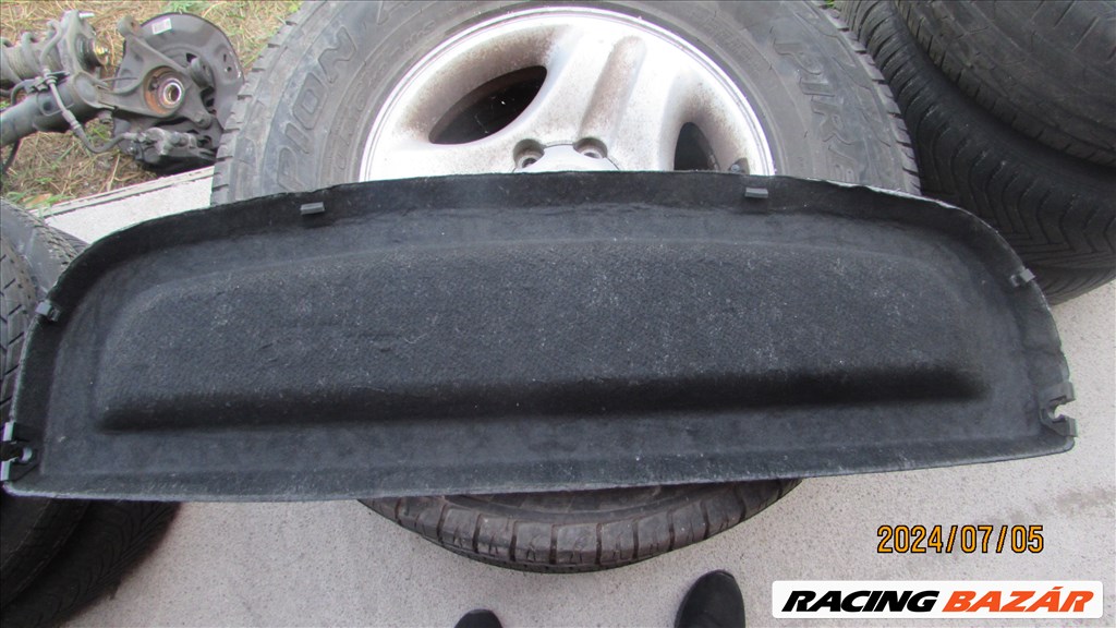 Suzuki Splash 2008-2014 kalaptartó  2. kép