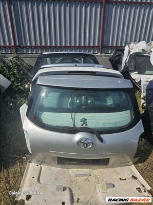 Toyota Auris 2004 csomagtér ajtó komplett (377)