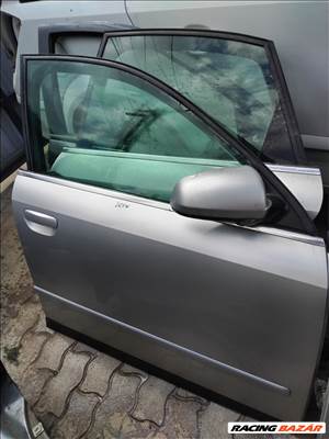 Audi A4 (B6/B7) Első ajtó lap jobb oldali 
