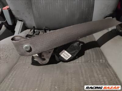 Dodge Caliber biztonsági öv