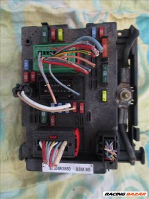 Citroën C4 Picasso I, C8  C3  Peugeot 207 307 külső biztosítéktábla BSM 9664997880 9650663880