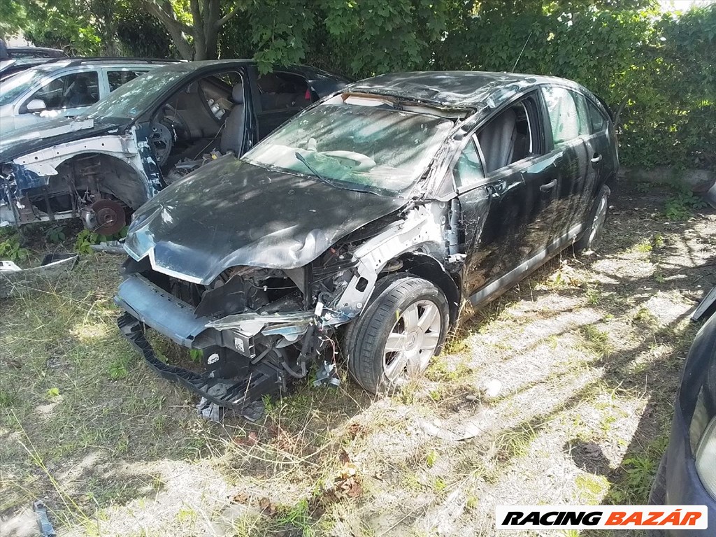 Citroën C4 I bontott alkatrészei 1. kép