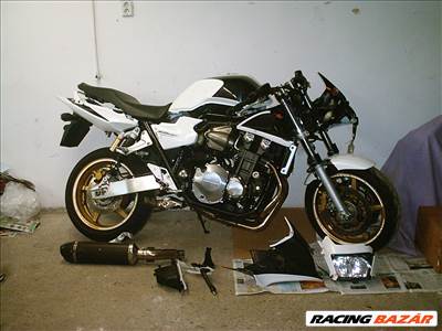 HONDA CB 1300 SA,ABS,2010-ES,NÉMET,SÉRŰLT MKP. 1253 KM-T HASZNÁLT ALKATRÉSZEI ELADÓK