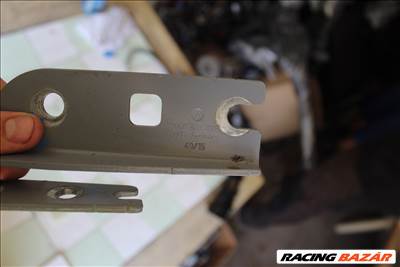 Volkswagen Golf 7 1.6D 2012-2020 Motorháztető zsanér 5G0823301B