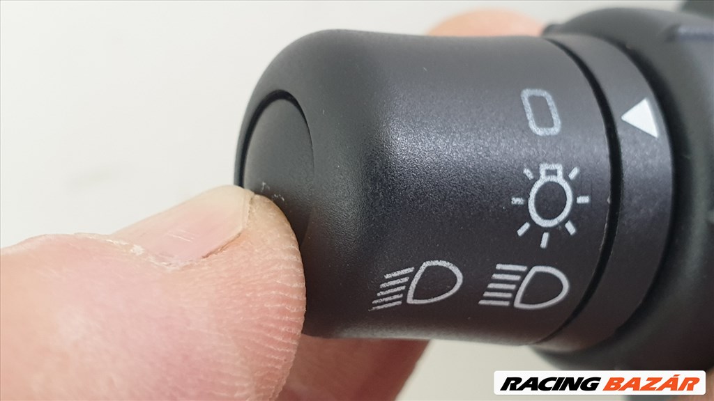 507553 Renault Clio 3, 2009, E-H Köd, Autom, Kormánykapcsoló, Légzsákszalag, 4 Csati 3. kép