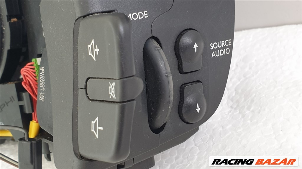 507553 Renault Clio 3, 2009, E-H Köd, Autom, Kormánykapcsoló, Légzsákszalag, 4 Csati 6. kép