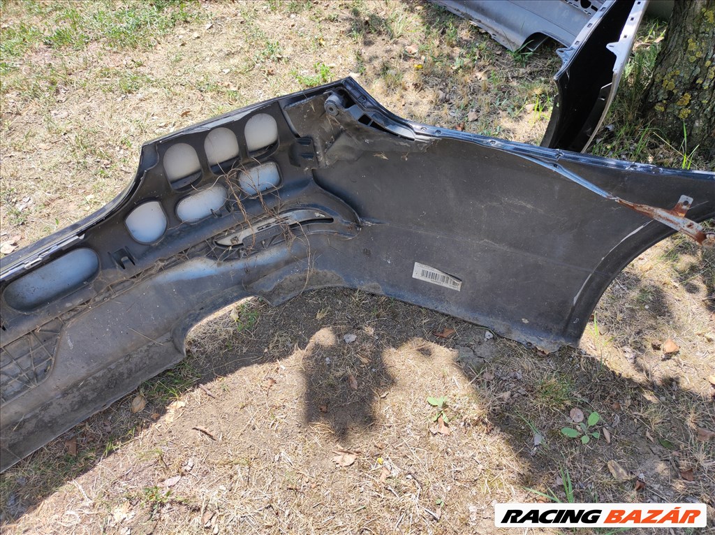 BMW 5-ös sorozat E60/E61 hátsó lökhárító , facelift előtti 4. kép