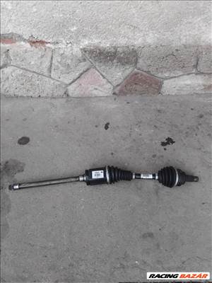 BMW 330xd Jobb első féltengely  7529388