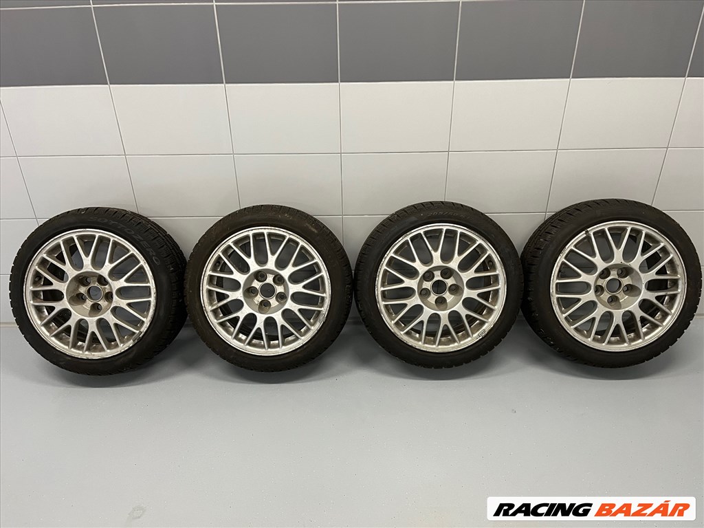  5x114.3 lyukosztású 17" használt alufelni, rajta 205/50 újszerű Pirelli téli gumi gumi  1. kép