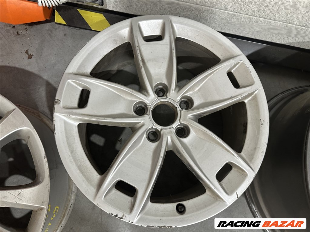 R17 Original audi 7.5J ET56 - 8P0 601 025BL / 8P0601025BL 1db alufelni 1. kép