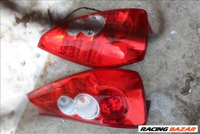 Mazda 5 2005 2.0D hátsó lámpák