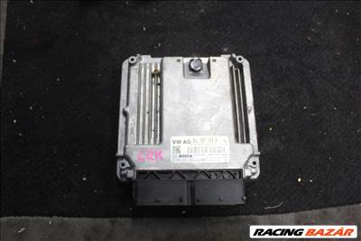 Seat Leon 5F  2.0D 2015 motorvezérlő 04L907309R