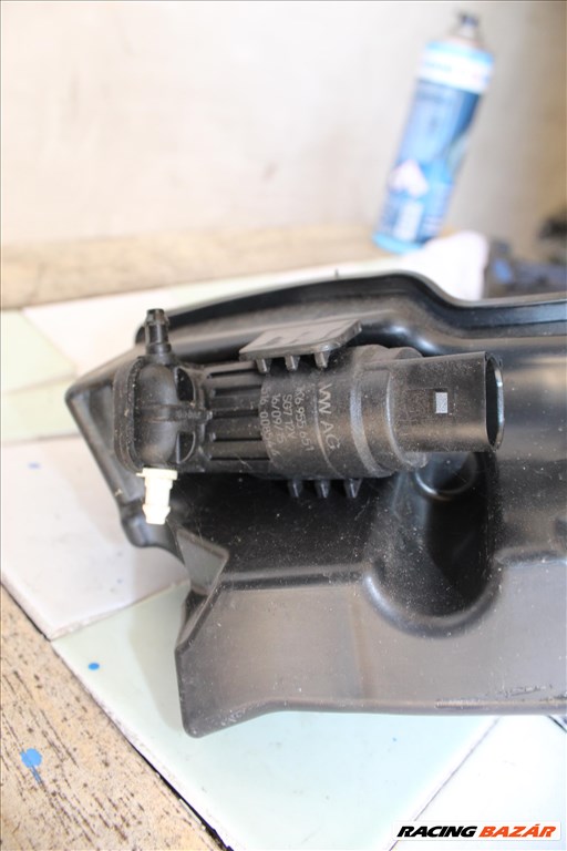 Volkswagen Golf 7 1.6D 2012-2020 Ablakmosó tartály 5G0955453N 3. kép