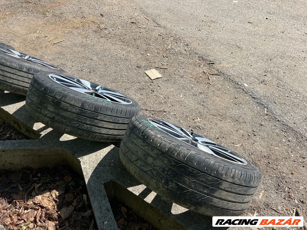 Renault Clio IV 205 / 45 / R17 / 4x100 / 7,0J / ET44 Alufelni Szet 3. kép