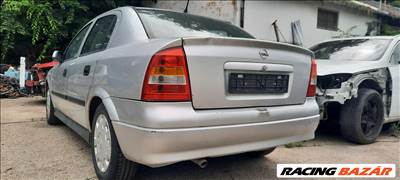 Opel Astra G sedan bal hatsó lámpa 