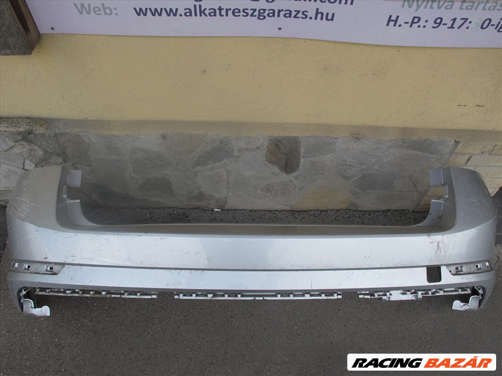 Skoda Superb III hátsó lökhárító  8v9807421 3v9807421 1. kép
