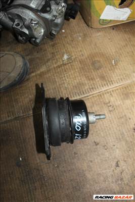 Volkswagen Polo 9N 1.4D 2005 motortató bak 6Q0199262AF